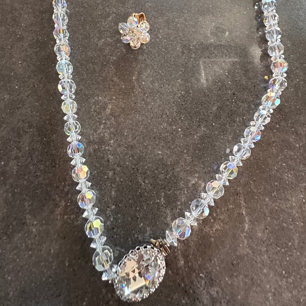 Vintage Aurora Borealis 15" Necklace Clip On Earring